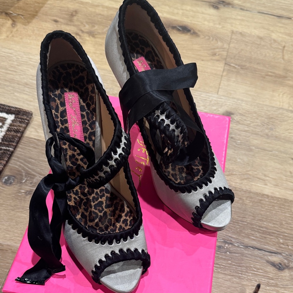Chic Black and Cream Peep-Toe Heels